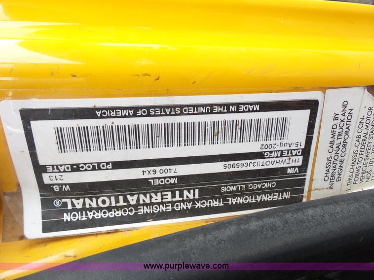 image for item K3494 2003 International 7400 dump truck