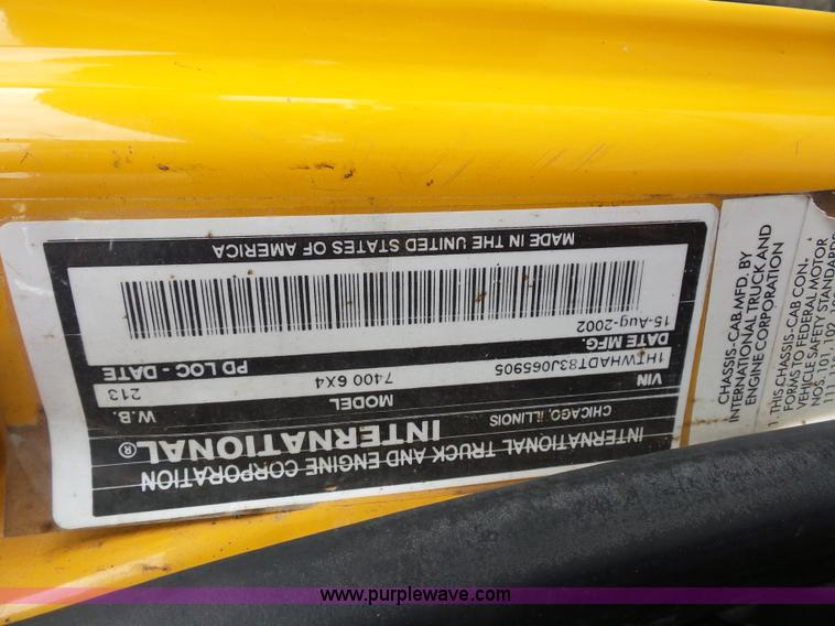 image for item K3494 2003 International 7400 dump truck