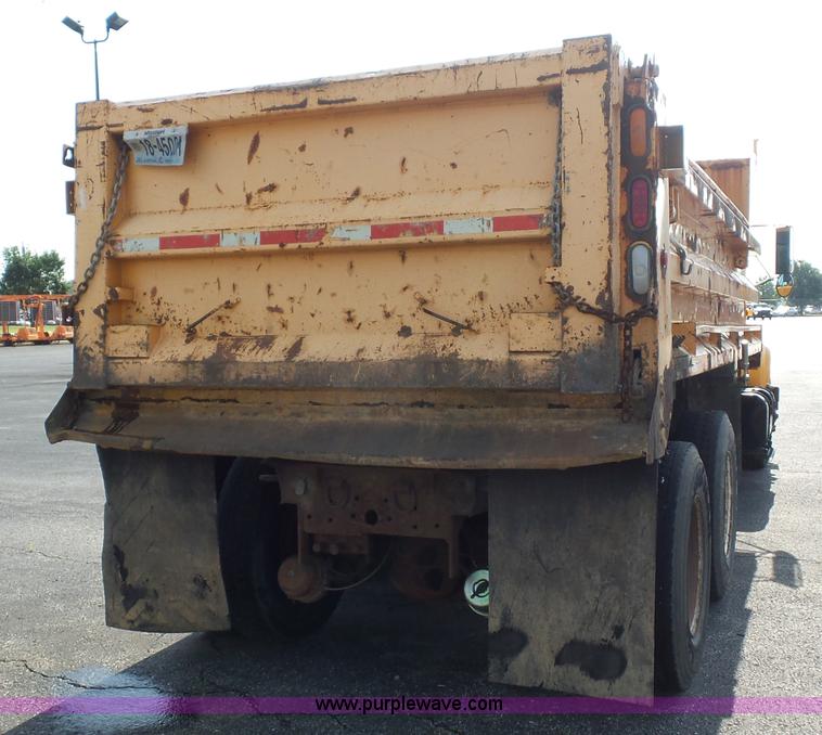 image for item K3495 1999 International 4900 dump truck