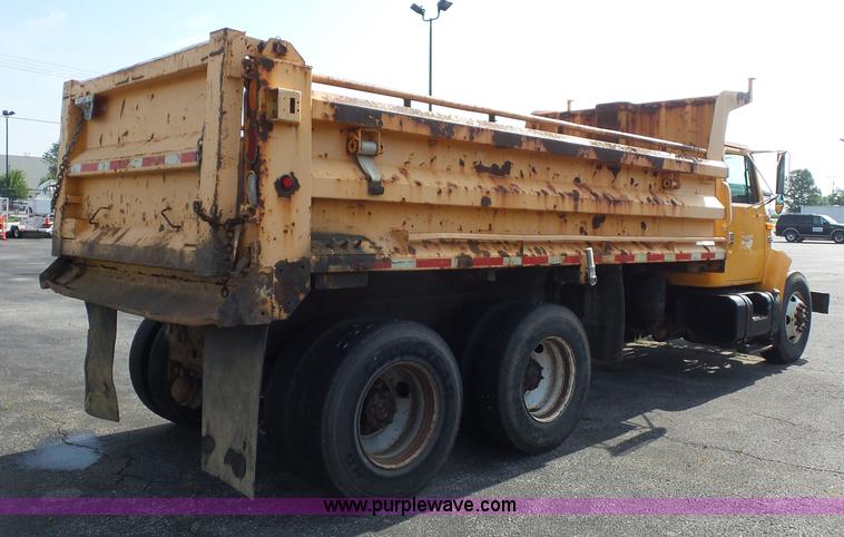 image for item K3495 1999 International 4900 dump truck