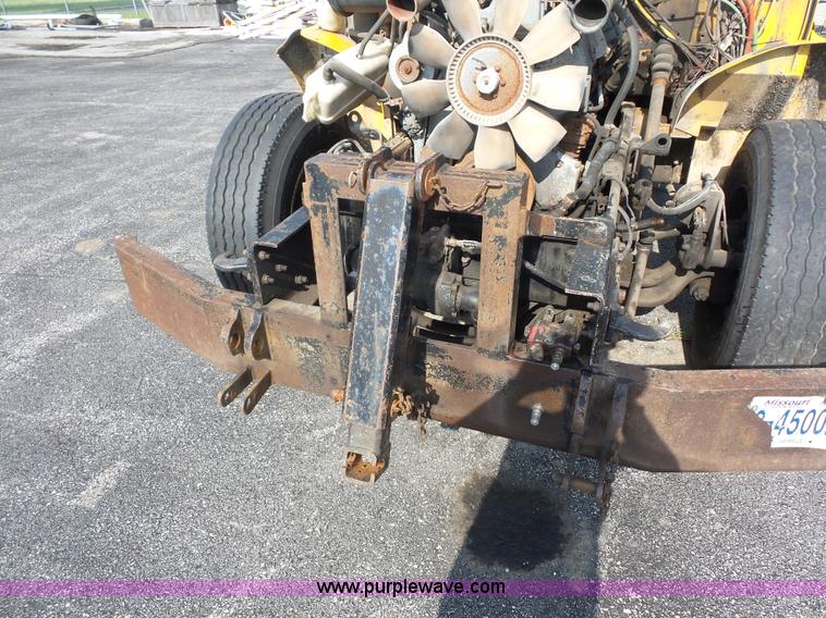 image for item K3495 1999 International 4900 dump truck