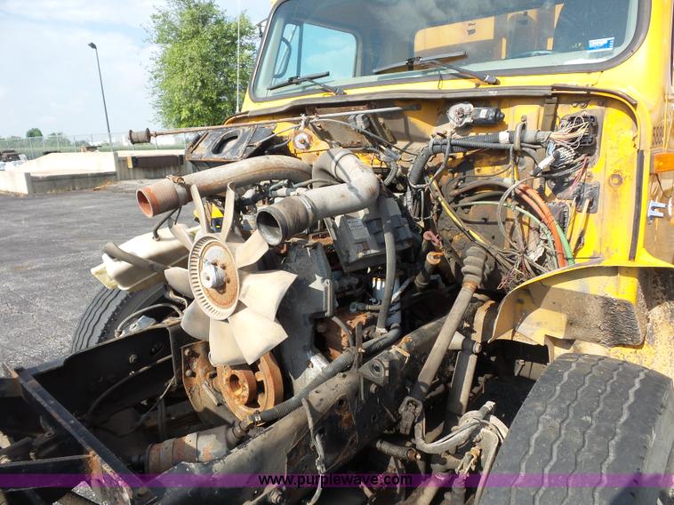 image for item K3495 1999 International 4900 dump truck