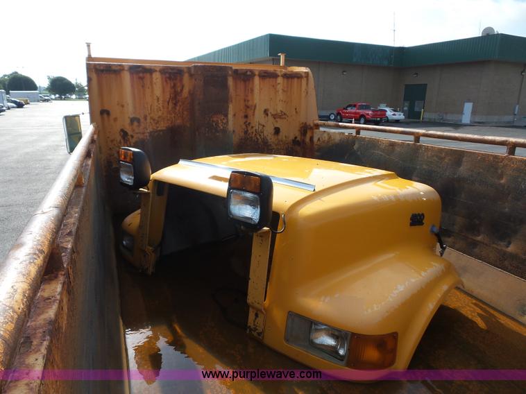 image for item K3495 1999 International 4900 dump truck
