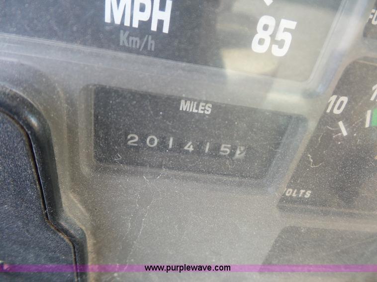 image for item K3495 1999 International 4900 dump truck