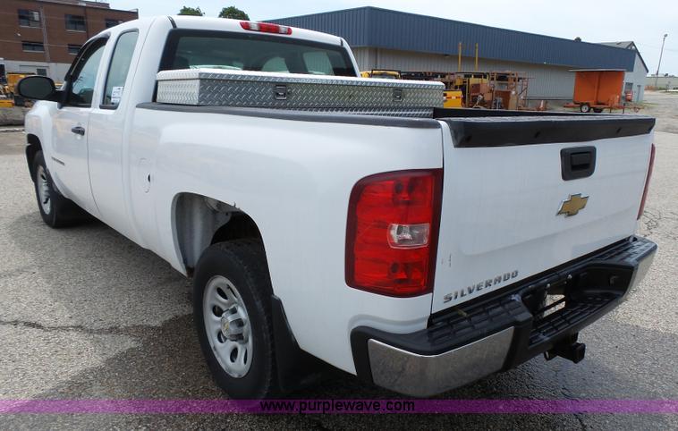 image for item K4625 2008 Chevrolet Silverado 1500 Ext. Cab pickup truck