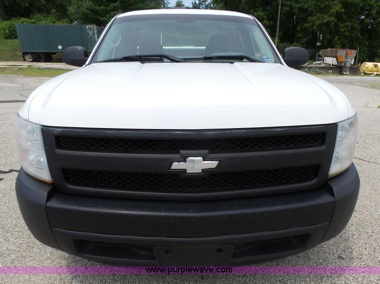 image for item K4625 2008 Chevrolet Silverado 1500 Ext. Cab pickup truck