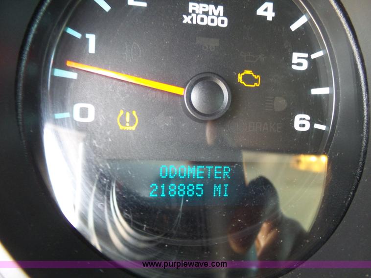 image for item K4625 2008 Chevrolet Silverado 1500 Ext. Cab pickup truck