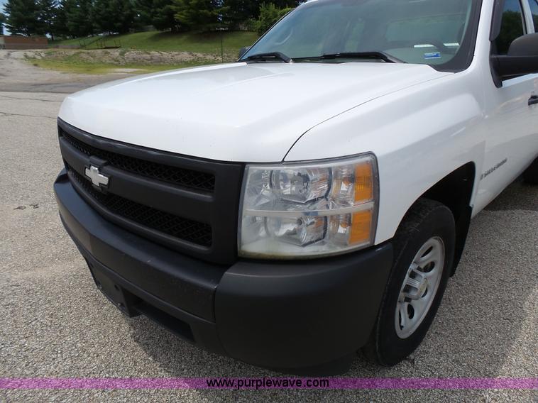 image for item K4625 2008 Chevrolet Silverado 1500 Ext. Cab pickup truck
