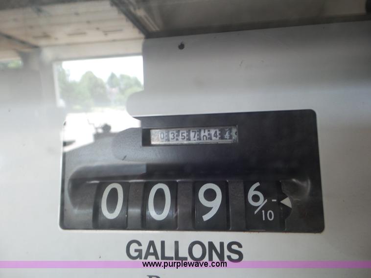 image for item K4640 Bennett fuel pump