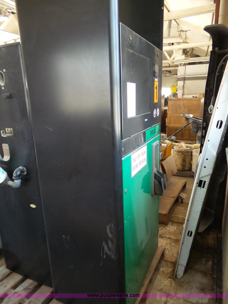 image for item K4641 Bennett fuel pump