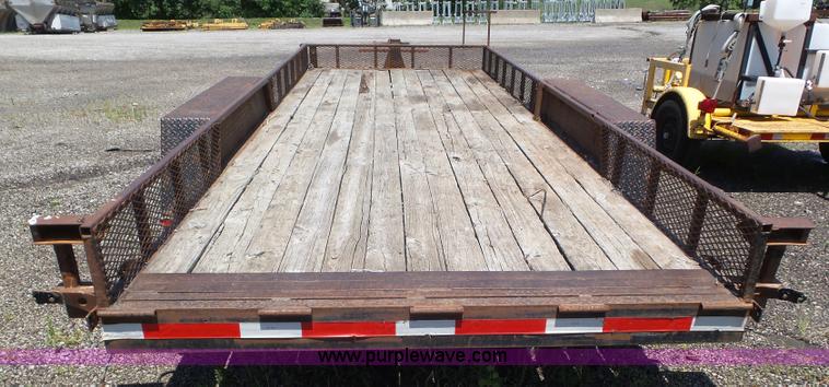 image for item K4654 1996 PJ utility trailer