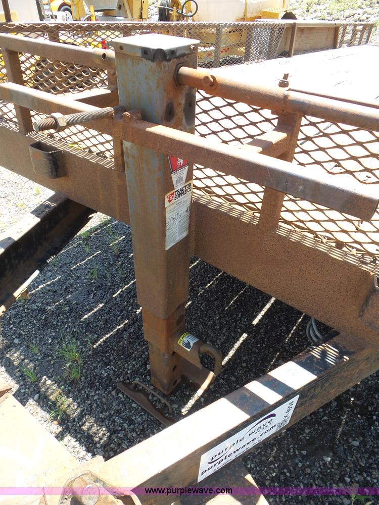 image for item K4654 1996 PJ utility trailer