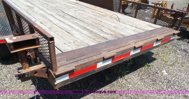 image for item K4654 1996 PJ utility trailer