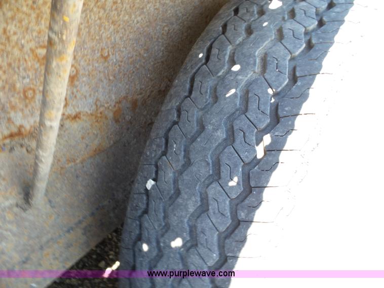 image for item K4654 1996 PJ utility trailer