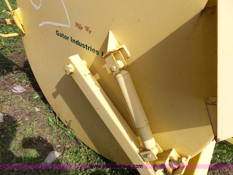 image for item K5362 Gator Getter 48x72 debris remover
