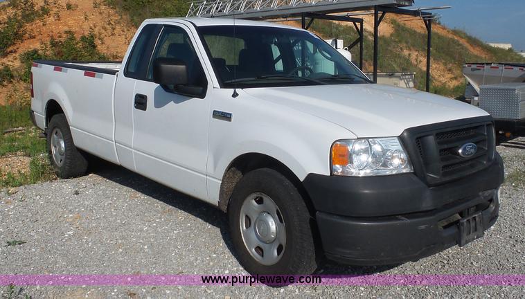 image for item L2860 2008 Ford F150 pickup truck