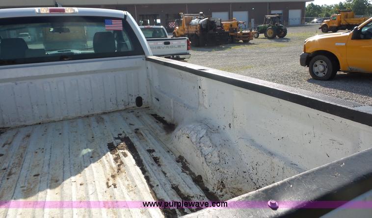 image for item L2860 2008 Ford F150 pickup truck