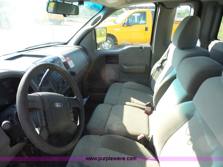 image for item L2860 2008 Ford F150 pickup truck