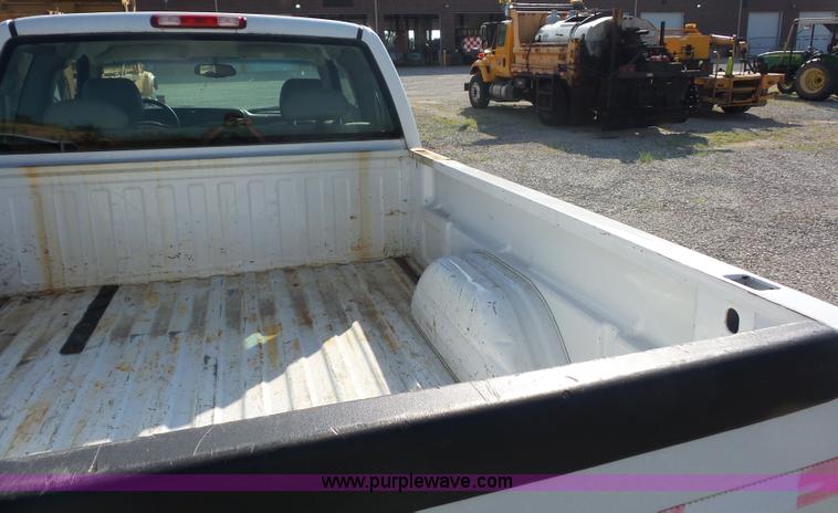image for item L2861 2003 Chevrolet Silverado 1500 Ext. Cab pickup truck