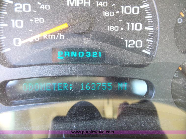 image for item L2861 2003 Chevrolet Silverado 1500 Ext. Cab pickup truck