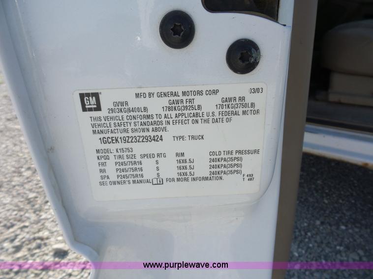 image for item L2861 2003 Chevrolet Silverado 1500 Ext. Cab pickup truck