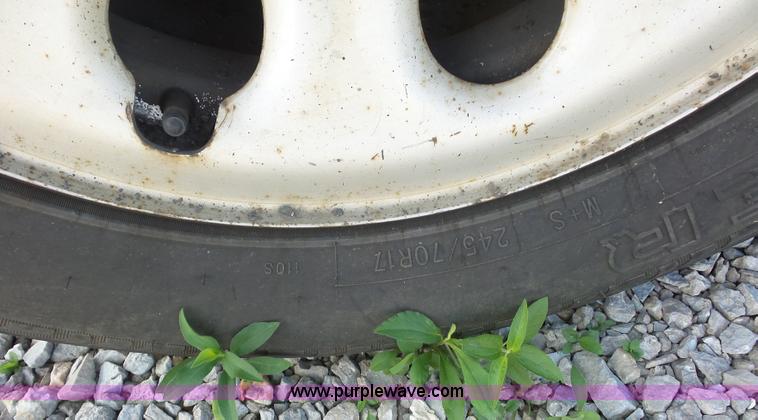 image for item L2863 2005 Chevrolet Silverado 1500 Ext. Cab pickup truck