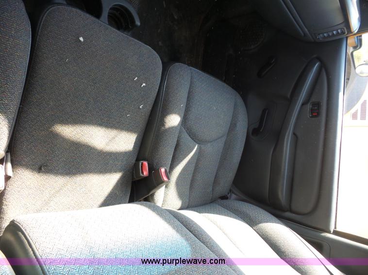 image for item L2863 2005 Chevrolet Silverado 1500 Ext. Cab pickup truck