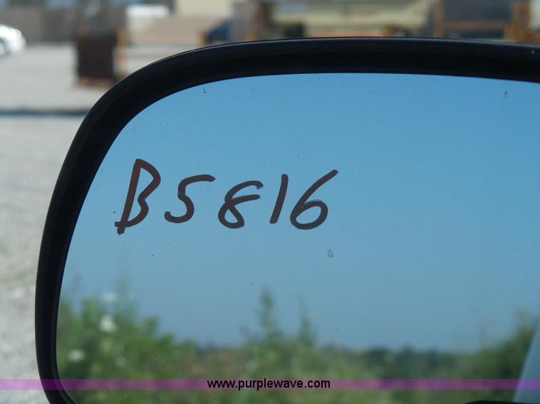 image for item L2863 2005 Chevrolet Silverado 1500 Ext. Cab pickup truck