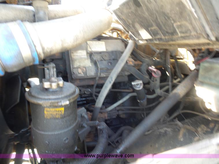 image for item L2867 2002 International F2554 dump truck