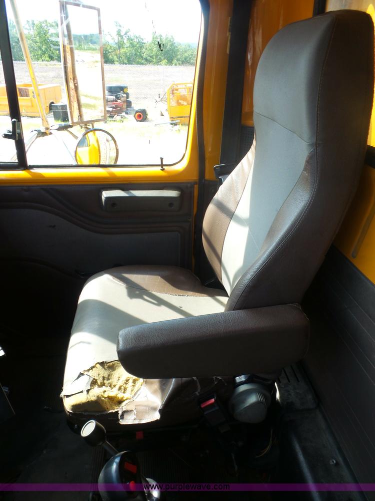 image for item L2867 2002 International F2554 dump truck