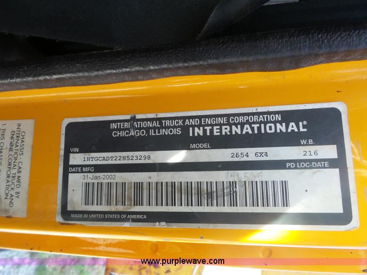 image for item L2867 2002 International F2554 dump truck