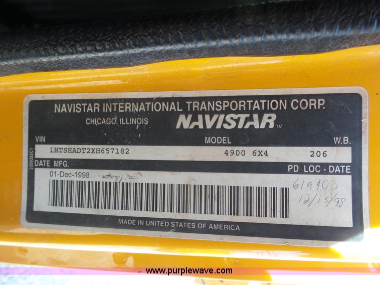 image for item L2868 1999 International 4900 dump truck