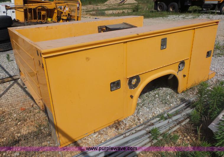 image for item L2869 Utility bed