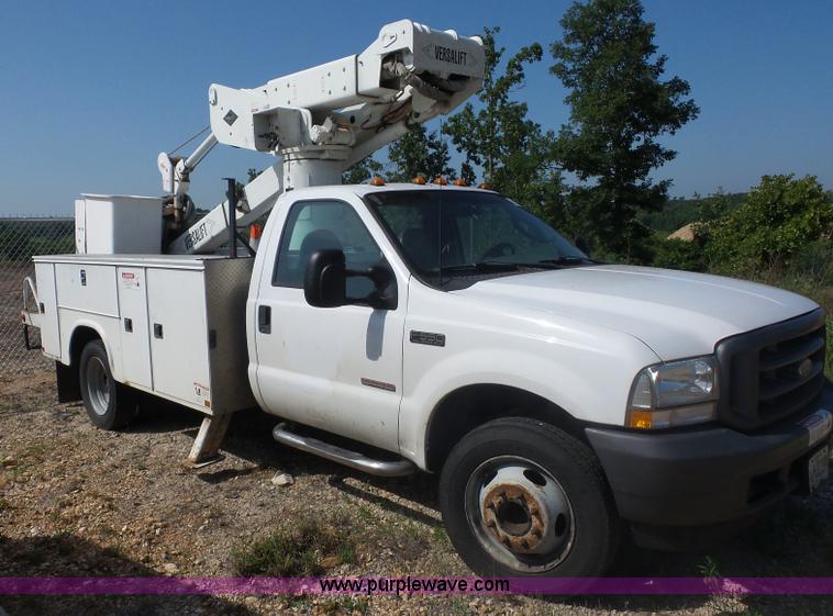 image for item L2870 2003 Ford F550 bucket truck