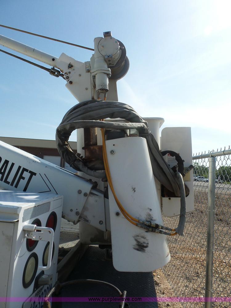 image for item L2870 2003 Ford F550 bucket truck