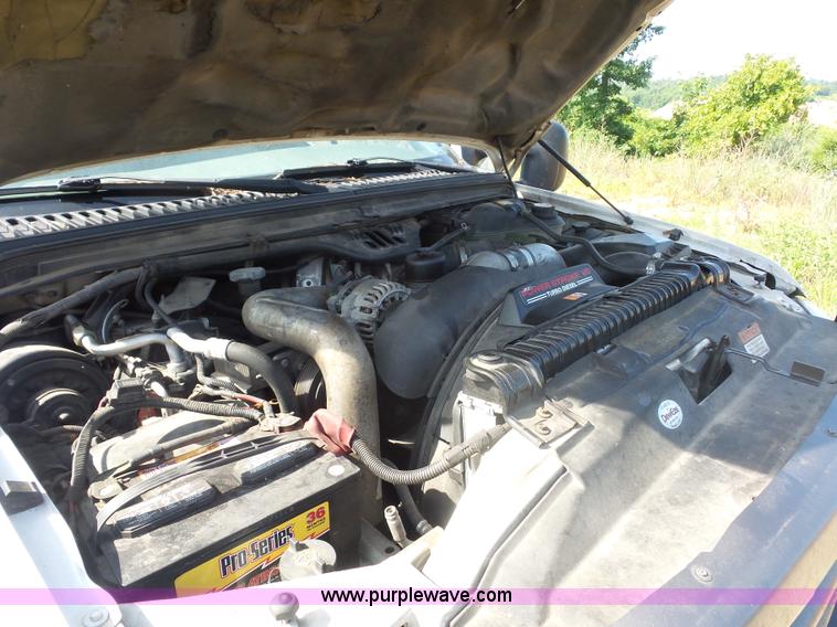 image for item L2870 2003 Ford F550 bucket truck