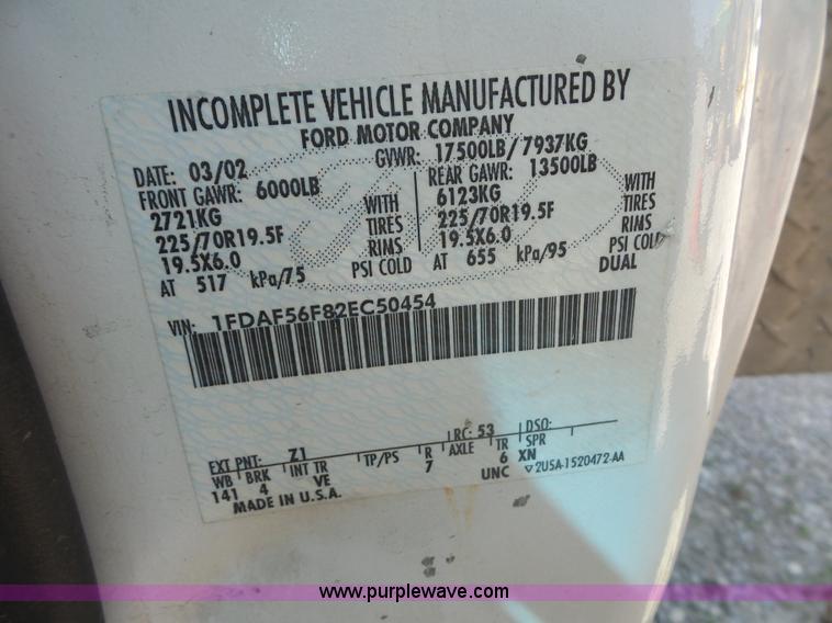 image for item L2872 2002 Ford F550 bucket truck