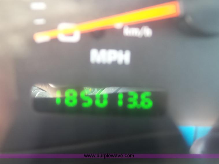 image for item L2872 2002 Ford F550 bucket truck