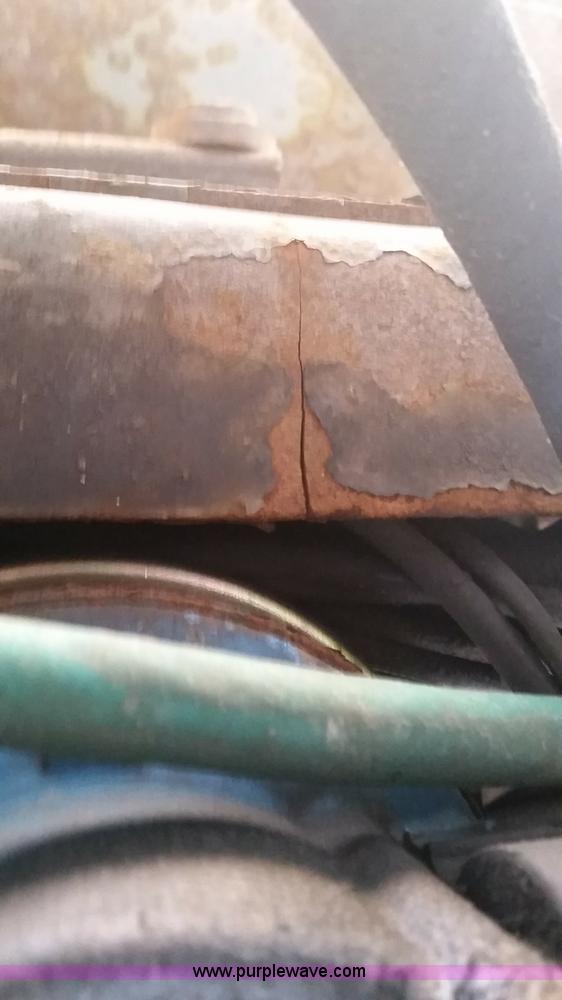 image for item L2892 2002 International 4900 dump truck