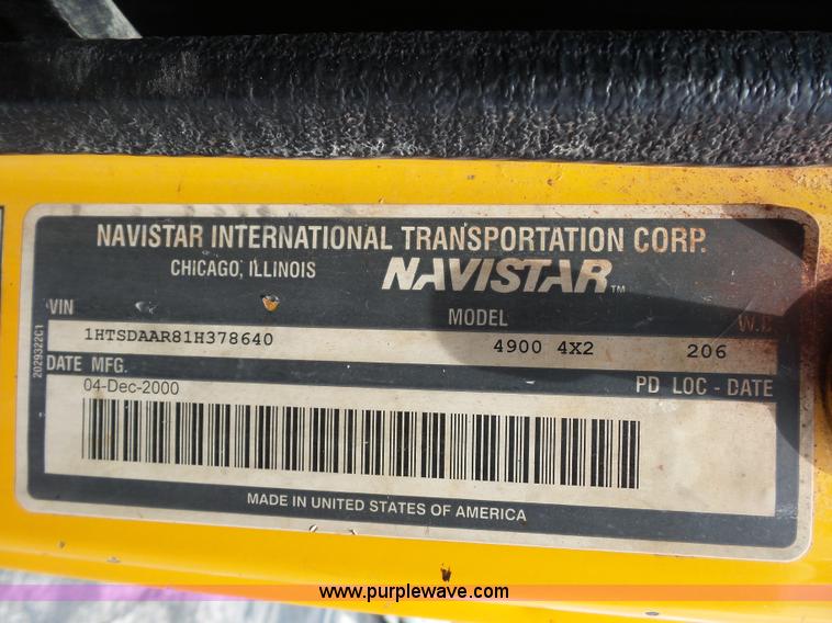 image for item L2893 2001 International 4900 dump truck