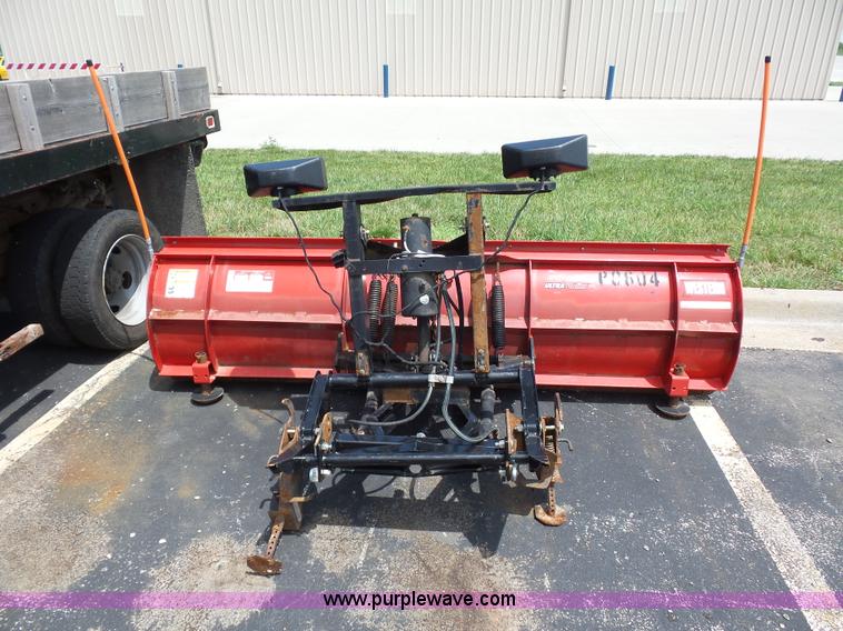 image for item L2894 2002 Ford F550 Super Duty flatbed truck