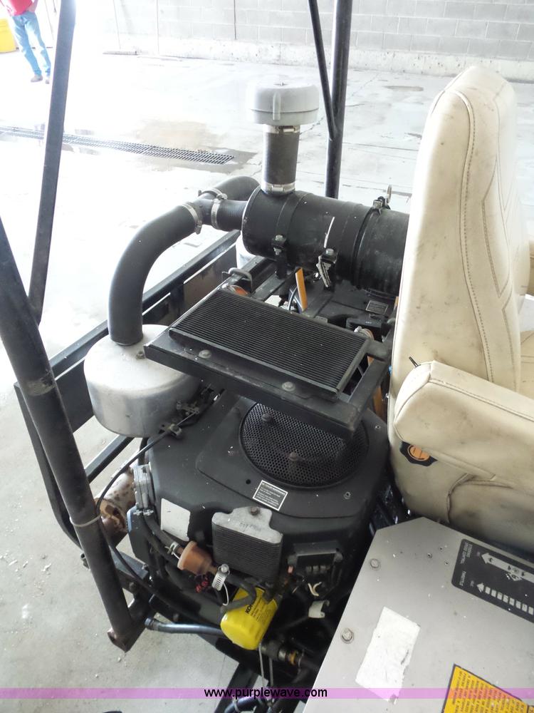 image for item L2899 Dixie Chopper XXW400 Quad loop ZTR mower