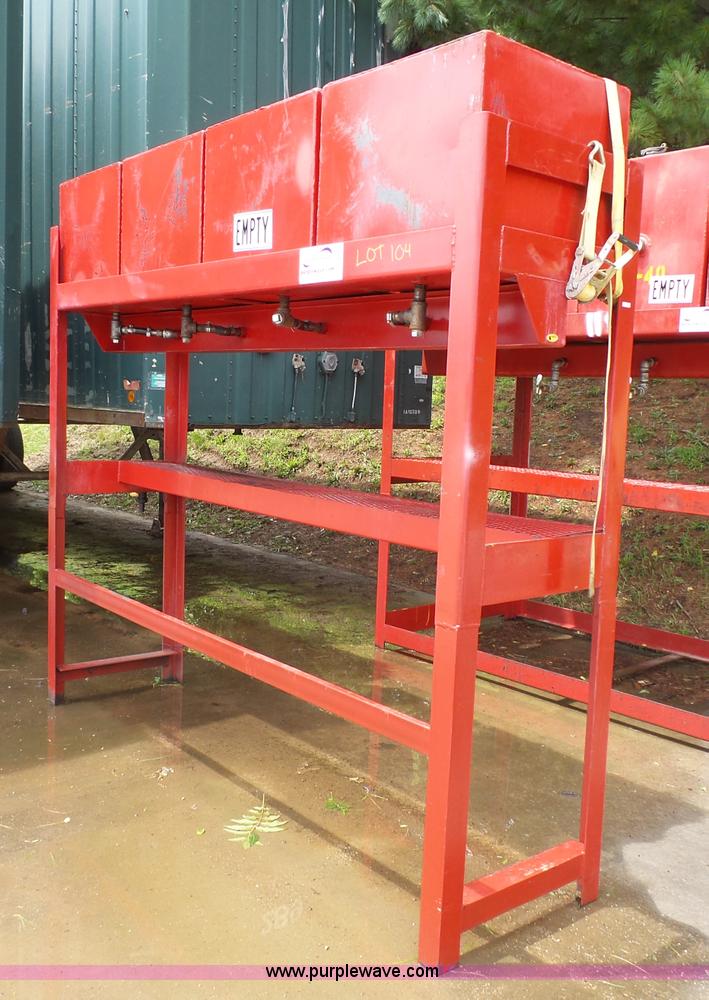 image for item L4819 (4) oil reservoir tanks