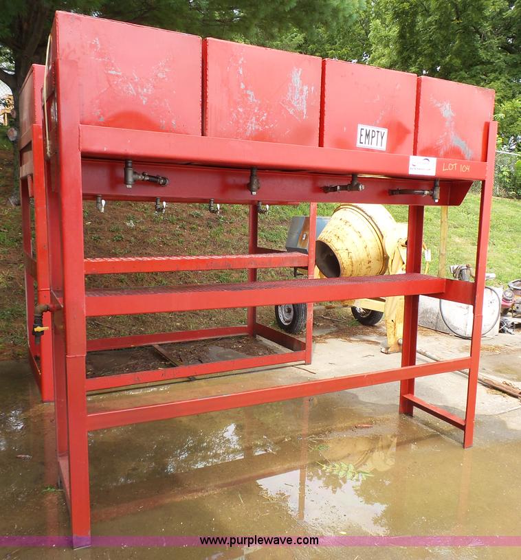 image for item L4819 (4) oil reservoir tanks