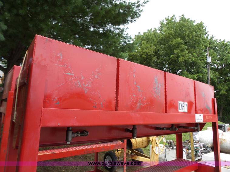 image for item L4819 (4) oil reservoir tanks