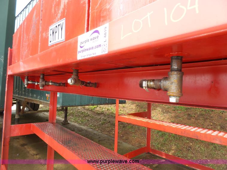 image for item L4819 (4) oil reservoir tanks