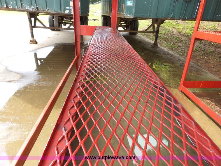 image for item L4819 (4) oil reservoir tanks