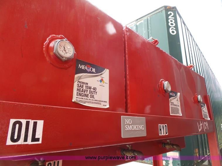 image for item L4819 (4) oil reservoir tanks