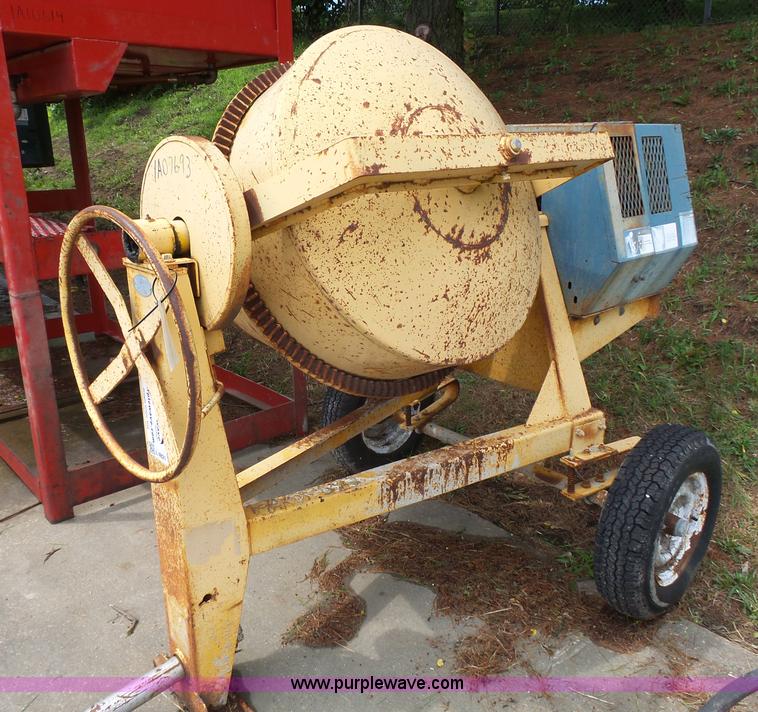 image for item L4821 Stone 95 concrete mixer