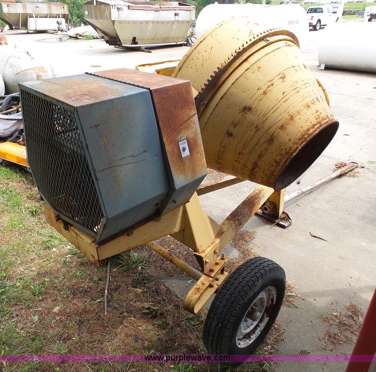 image for item L4821 Stone 95 concrete mixer